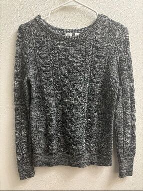GAP Gray Cable-Knit Crewneck Sweater